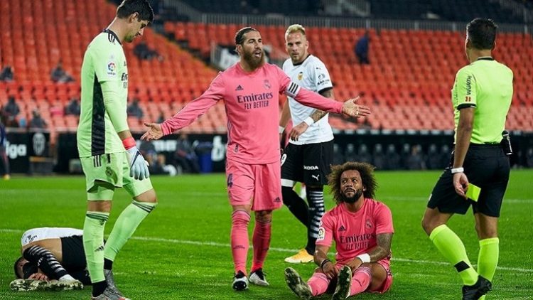 Валенсия разгромила Реал