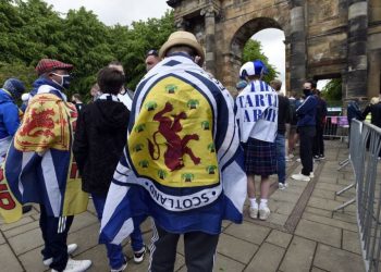 Шотландия фанаты