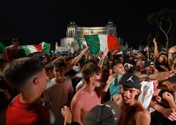 Фанаты Италия