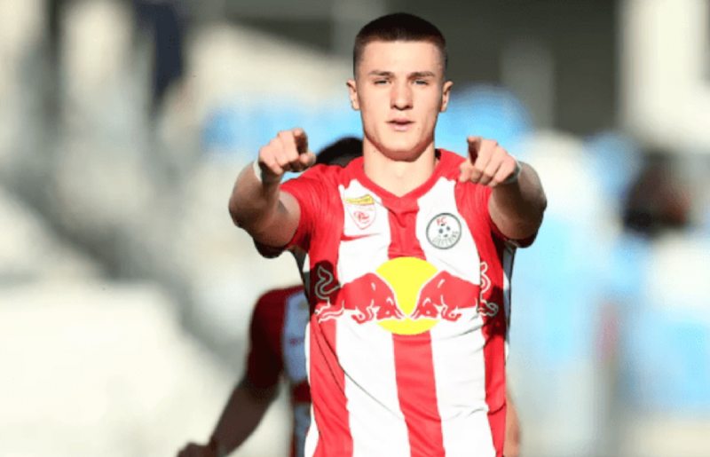 Бенджамин Шешко