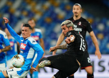 Прогноз на матч Милан — Наполи (19 декабря 2021)